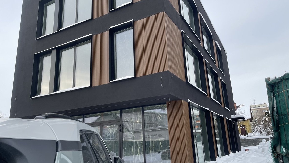 B1C12F04-9238-45AD-AA20-0162932A467B_1_105_c