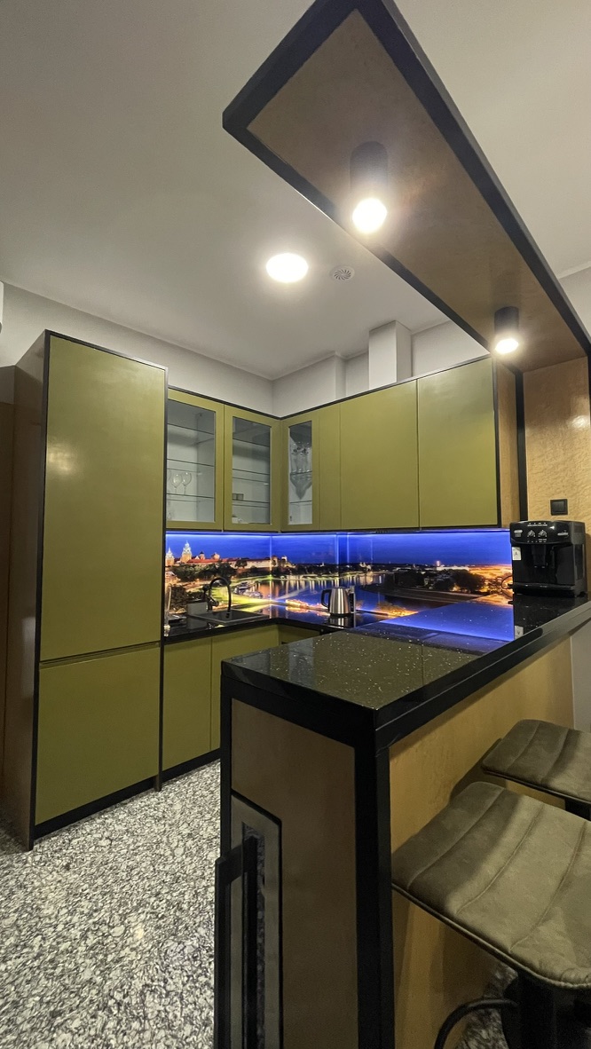 4F43DE9F-F6E2-44FF-9347-7B7F99DC97FE_1_105_c