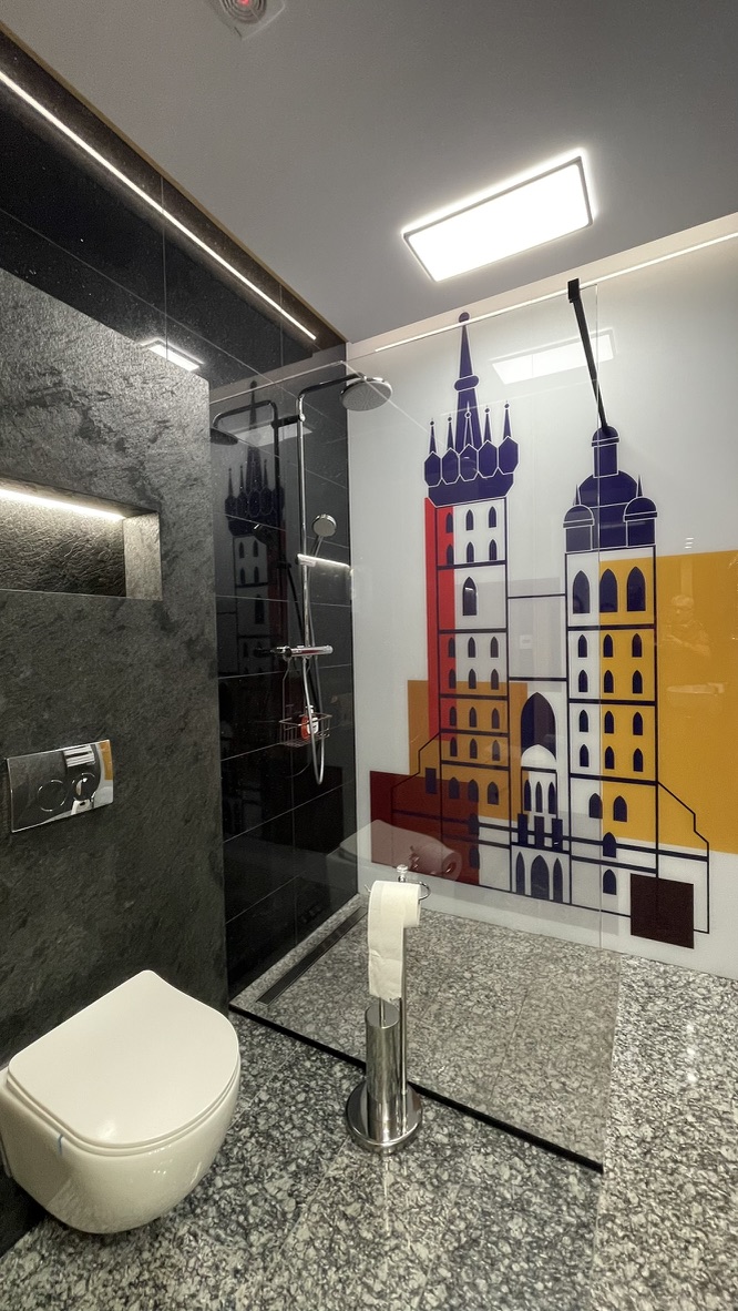 72E2A277-4AD4-4373-AC96-DBB4E8B6C35B_1_105_c