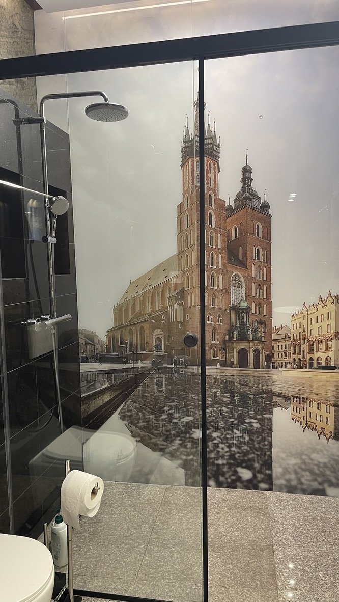 A140AD5D-8BFE-45A0-813D-32202346B464_1_105_c